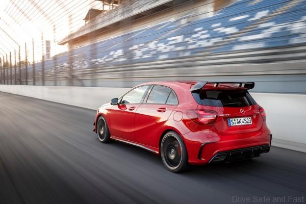 mercedes-amg-a45-protiv-obicnog