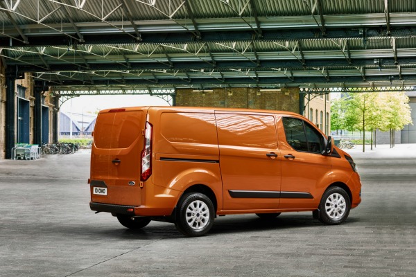 ford-transit-dobija-osvezen-izgled