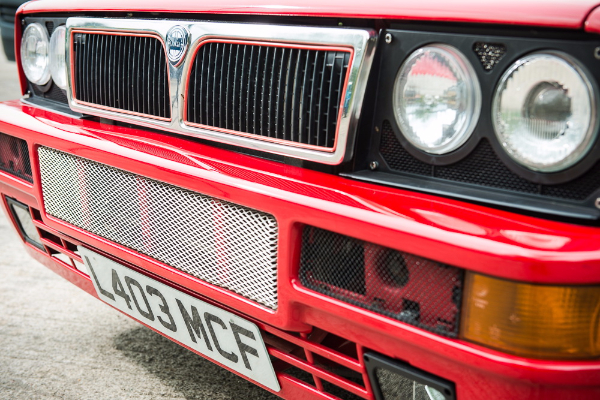 jamiroquai-prodaje-svoj-lancia-delta-integrale-model