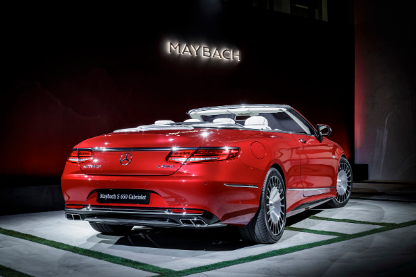 2018-mercedes-maybach-s650-sedan-sa-amg-v12-motorom-