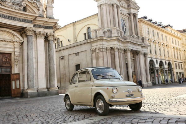 fiat-500-zvanicno-postaje-moderno-umetnicko-delo