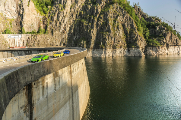 veliki-evropski-karavan-lamborghini-modela-