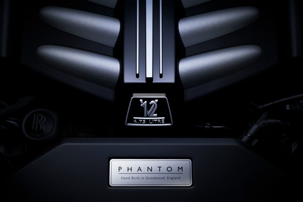 konacno-je-stigao-novi-rolls-royce-phantom-viii