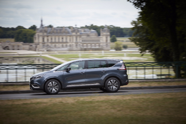 renault-2017-espace-sa-alpine-motorom