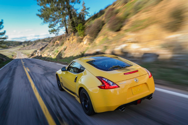 nissan-370z-coupe-nova-zver-iz-japana