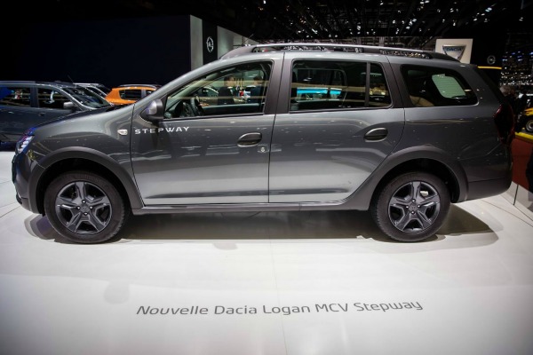 Zeneva-2017-dacia-logan-mcv-stepway