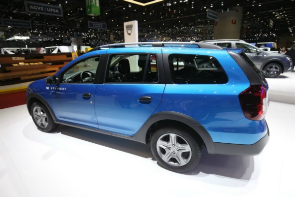 Zeneva-2017-dacia-logan-mcv-stepway