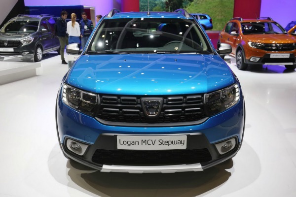 Zeneva-2017-dacia-logan-mcv-stepway