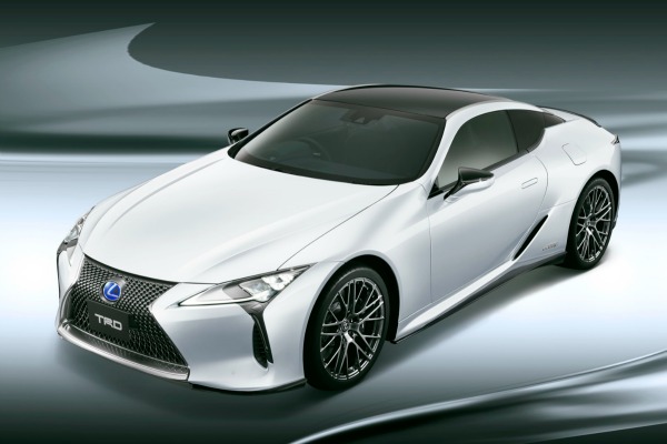 lexus-lc-dobija-novu-opremu-za-karoseriju