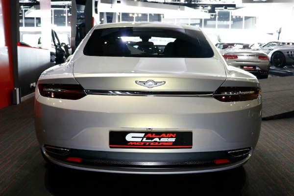 ultra-retki-model-lagonda-taraf