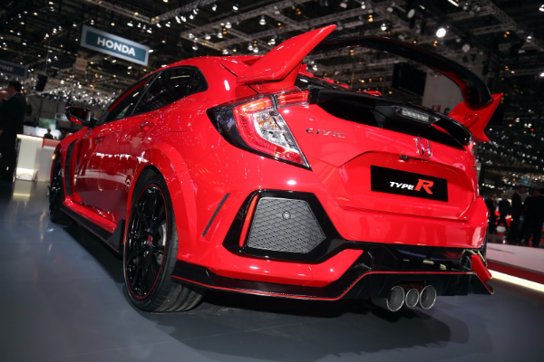 honda-civic-type-r-srednjeg-motora