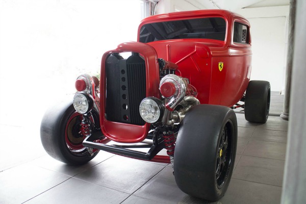 unikatni-ferrari-ford-hot-rod