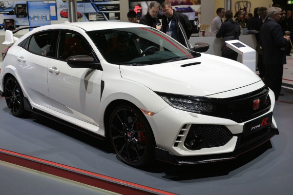 honda-civic-type-r-glavom-i-bradom