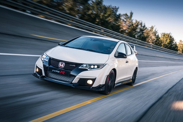 honda-civic-type-r-glavom-i-bradom