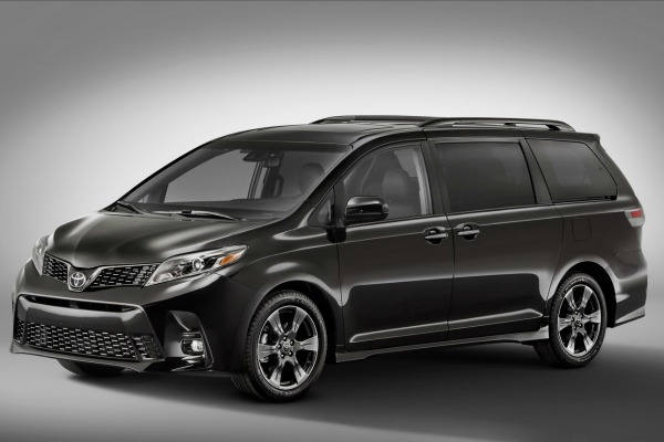 toyota-sienna-debituje-sa-novim-detaljima