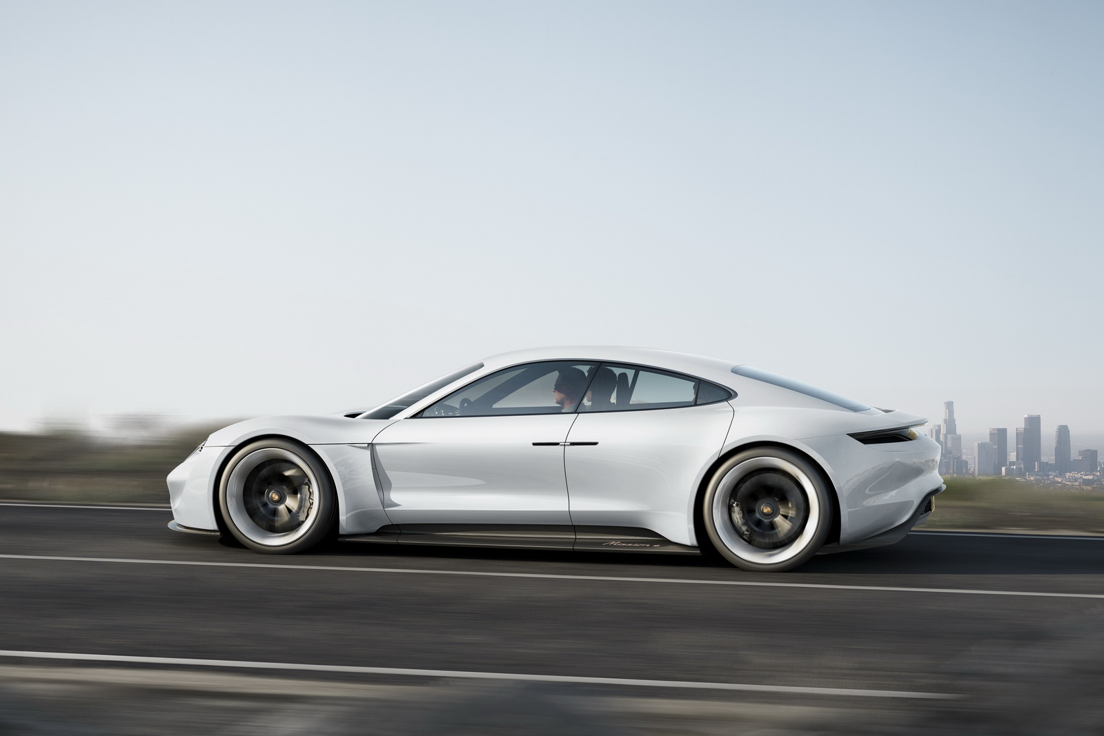 novi-puni-opseg-porsche-mission-e-