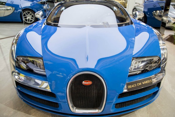 bugatti-veyron-u-cast-legendarnog-sportiste