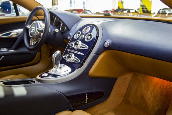 bugatti-veyron-u-cast-legendarnog-sportiste