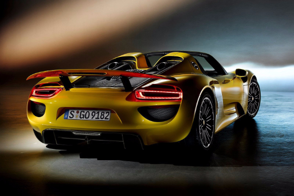 porsche-918-ne-mora-da-strepi-do-2025-godine