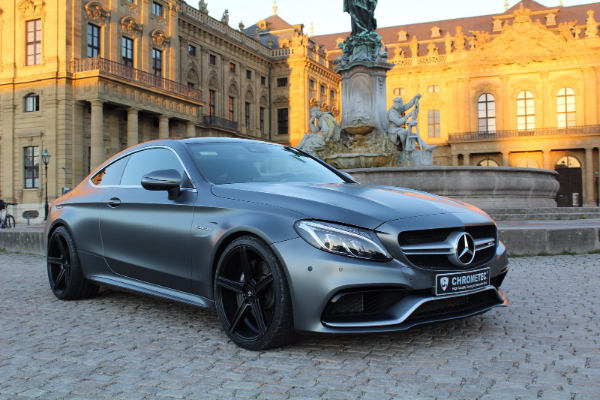 stilizovani-mercedes-amg-c63-