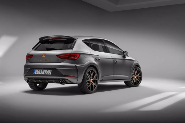 seat-leon-st-cupra-r-zeli-da-preuzme-primat-od-amg-a