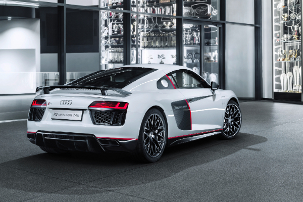 audi-r8-v10-plus-je-superautomobil-za-sve-vremenske-prilike-