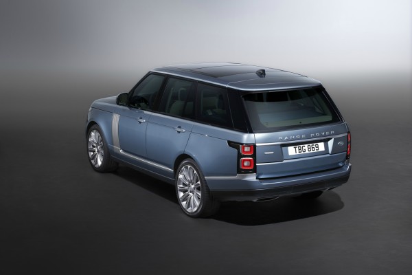 2018-range-rover-svautobiography-putuje-u-la