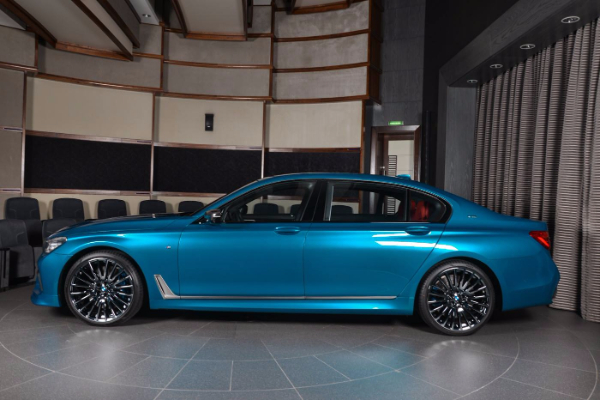 bmw-m760li-individual-izgleda-zaista-posebno