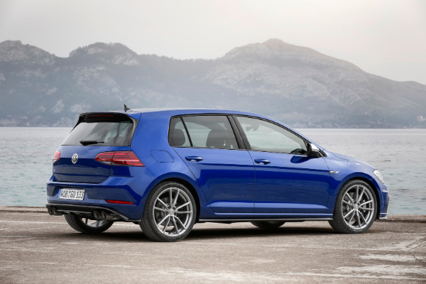 novi-paket-performansi-za-2018-vw-golf-r-model