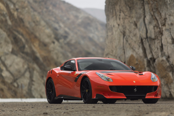 dilema-ferrari-f12tdf-iz-prosle-ili-mercedes-iz-58-godine