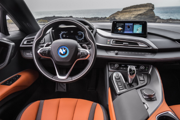 bmw-dodaje-nove-detalje-svoje-i8-generacije-kupe-i-kabrio-modela