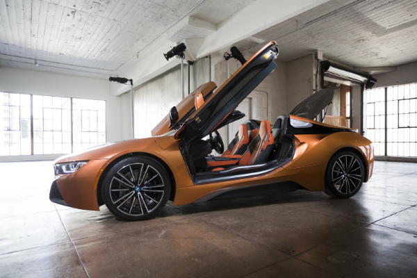 bmw-dodaje-nove-detalje-svoje-i8-generacije-kupe-i-kabrio-modela