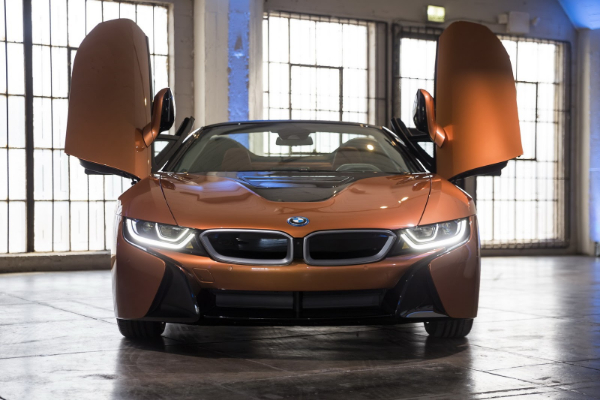 bmw-dodaje-nove-detalje-svoje-i8-generacije-kupe-i-kabrio-modela