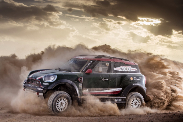 specijalni-mini-john-cooper-bagi-za-dakar-reli