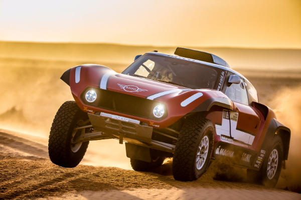 specijalni-mini-john-cooper-bagi-za-dakar-reli