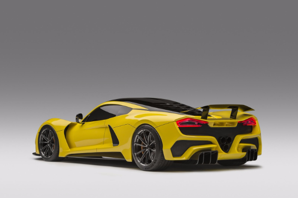 hennessey-predstavlja-venom-f5-sa-1600-ks