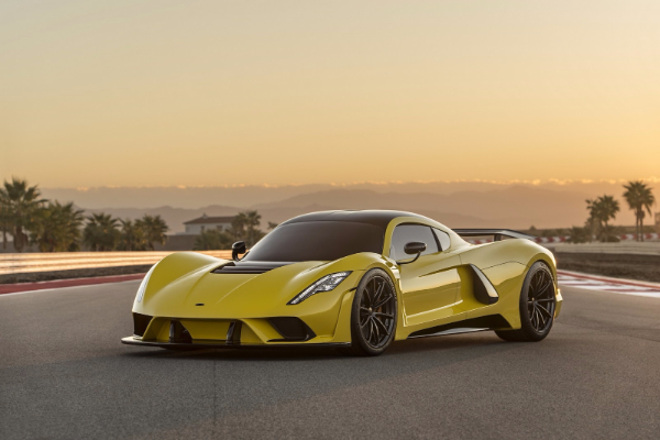 hennessey-predstavlja-venom-f5-sa-1600-ks