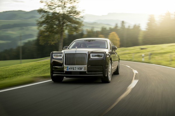 uskoro-stuze-elektricni-rolls-royce-phantom-