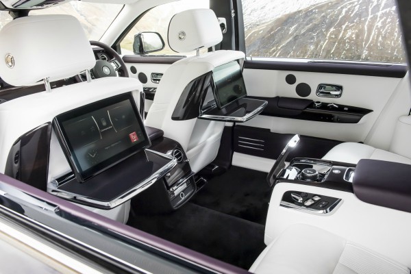 uskoro-stuze-elektricni-rolls-royce-phantom-