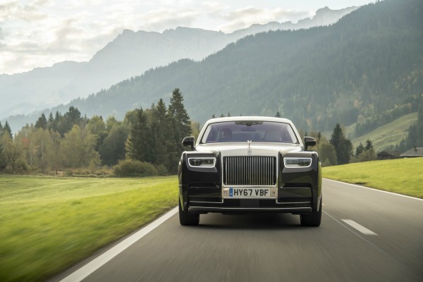 uskoro-stuze-elektricni-rolls-royce-phantom-