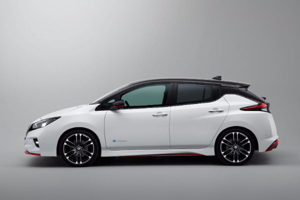 predpremijerno-predstavljanje-nissan-leaf-nismo-concep-modela-