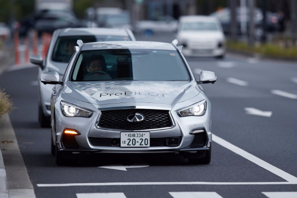 nissan-na-tokijskim-ulicama-sa-autonomnim-infiniti-q50-modelom-