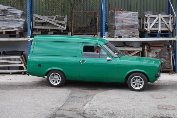 ford-escort-rs2000-nikako-nije-klasicno-dostavno-vozilo
