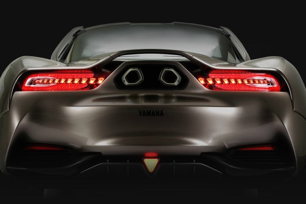 yamaha-u-tokiju-predstavlja-novi-koncept-automobil-