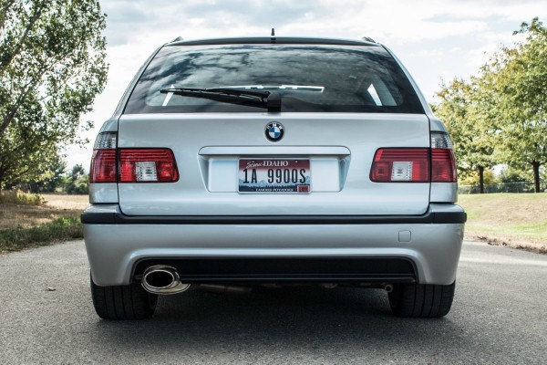 e39-bmw-540i-touring-sa-manualnim-menjacem