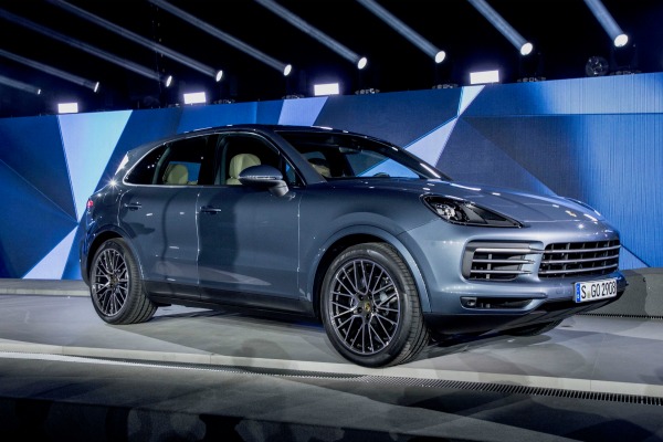 porsche-cayenne-turbo-predstavlja-911-u-terenskom-izdanju