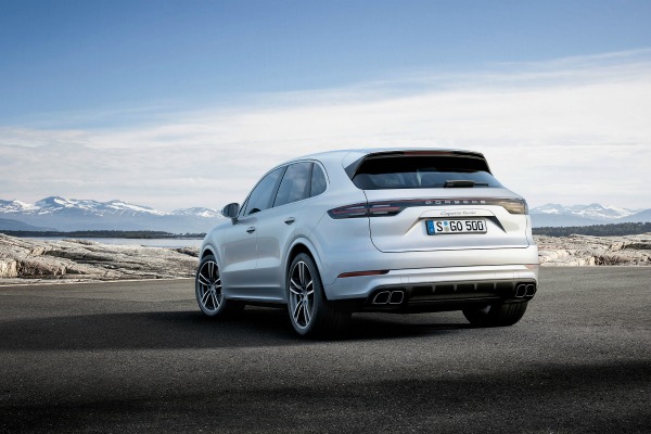 porsche-cayenne-turbo-predstavlja-911-u-terenskom-izdanju