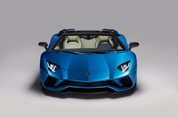 lamborghini-aventador-s-dolazi-sa-730-ks-na-zadnjem-trapu