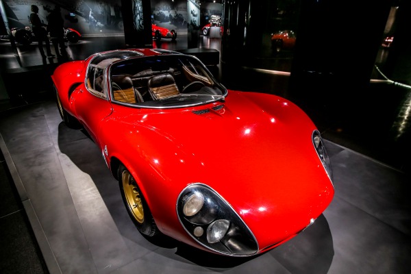 alfa-romeo-33-stradale-50-godina-legenda