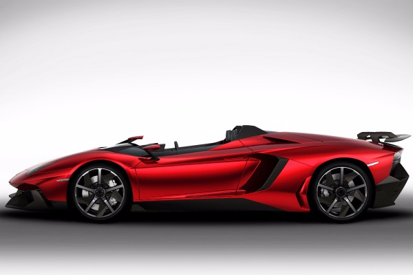 aventador-j-sila-prirode-na-tockovima